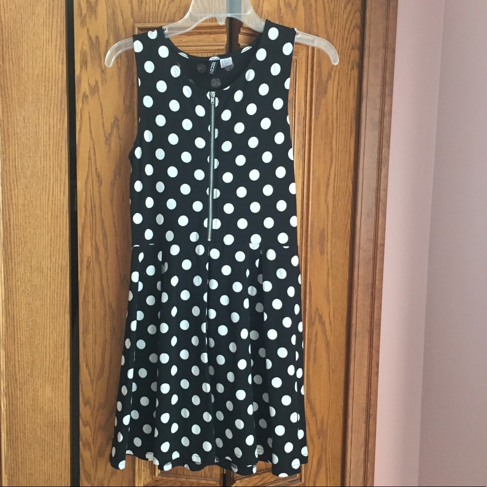 HM Zip up polka dotted dress